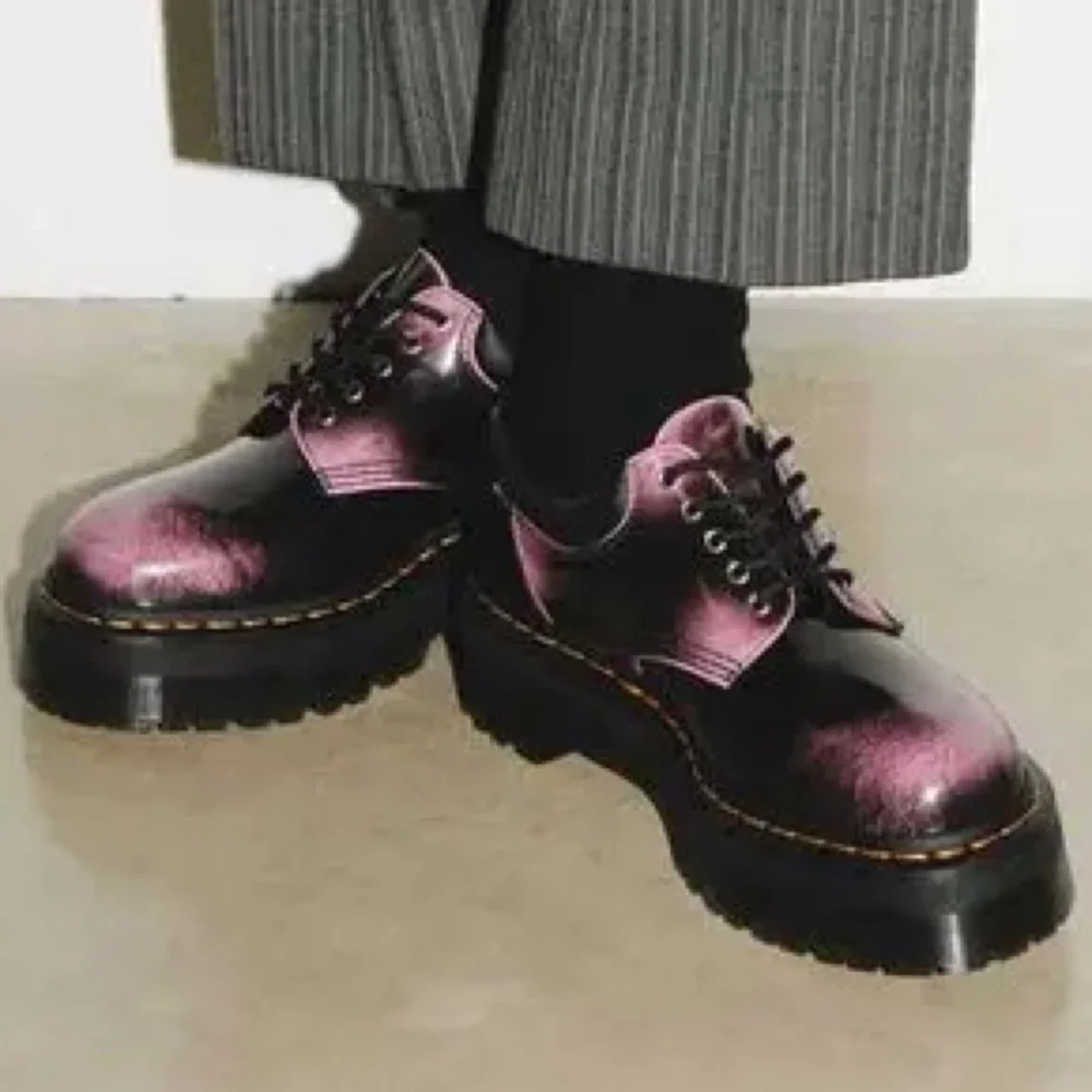 New Dr Martens 8053 Distressed Leather Platform Shoes pink black ombré leather 9
